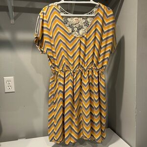Mossimo Chevron Crochet Back Tunic Top